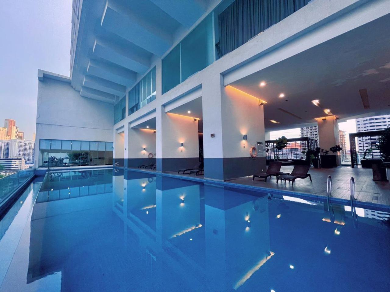 Lux Suites Kl City Pavilion Bukit Bintang With Infinity Pool Kuala Lumpur Extérieur photo